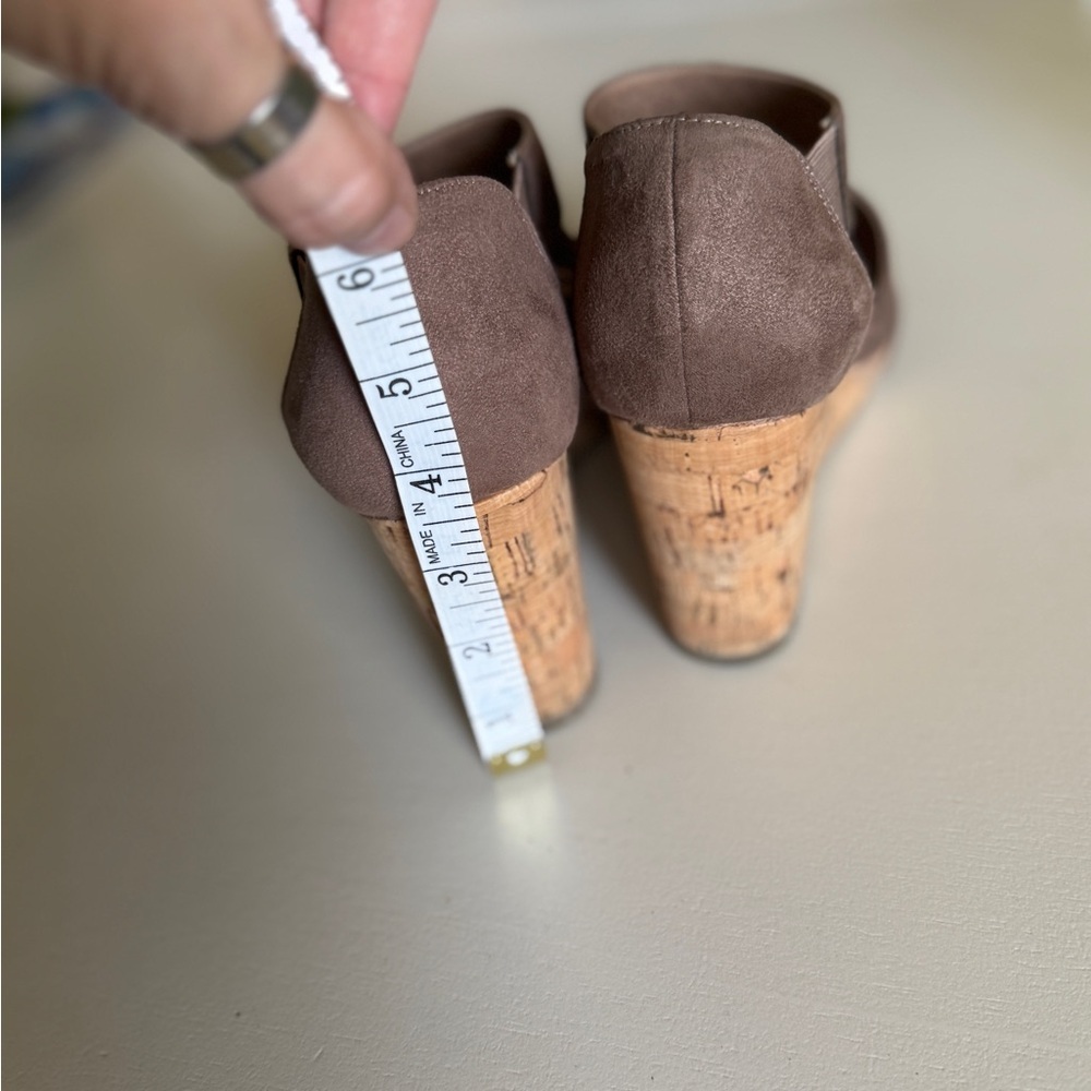 Life Stride Tan Perforated Wedge Sandals - Picture 4 of 9